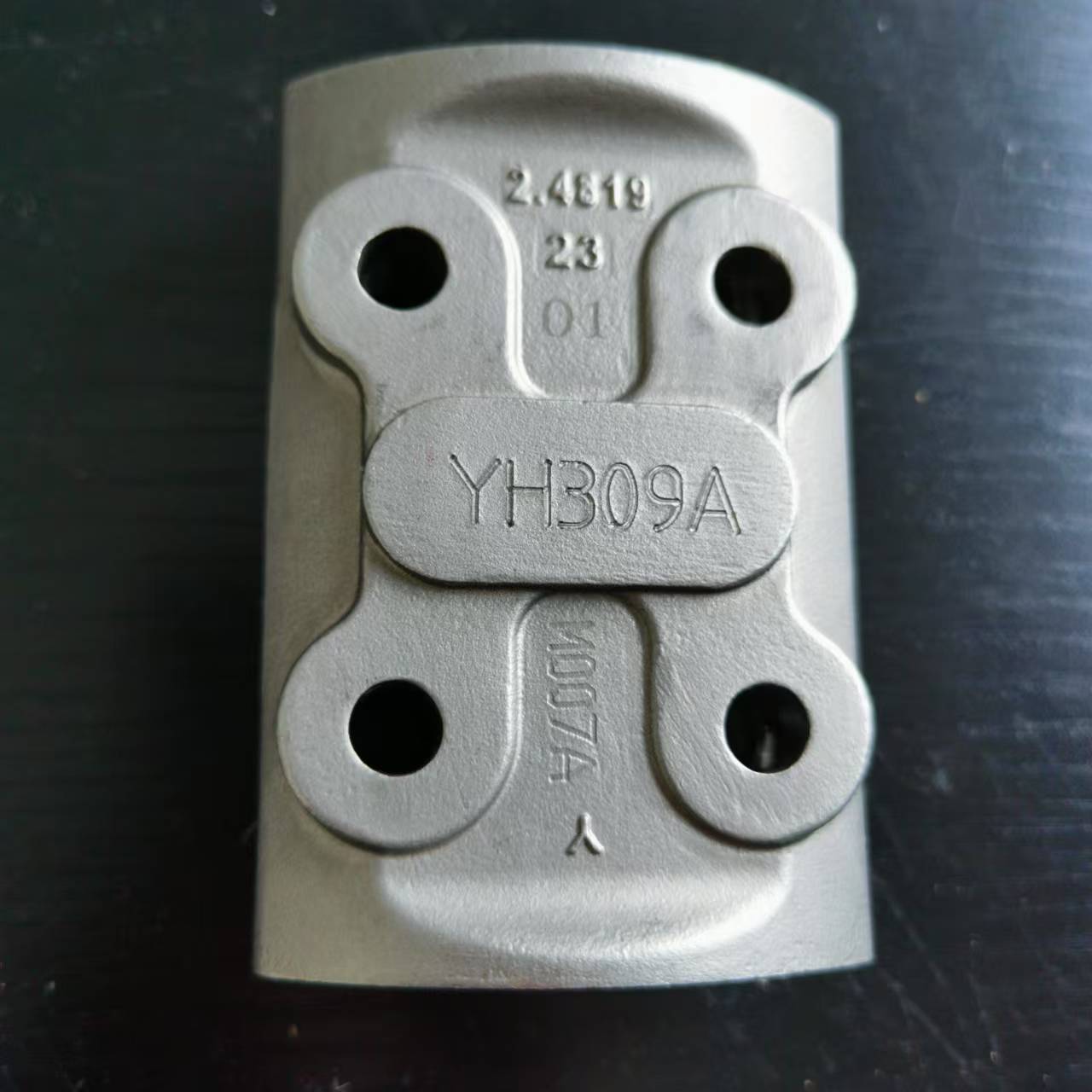 Como escolher uma máquina pneumática de marcação para placas de identificação e números de série